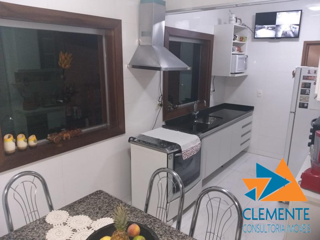 Casa, 4 quartos, 300 m² - Foto 17
