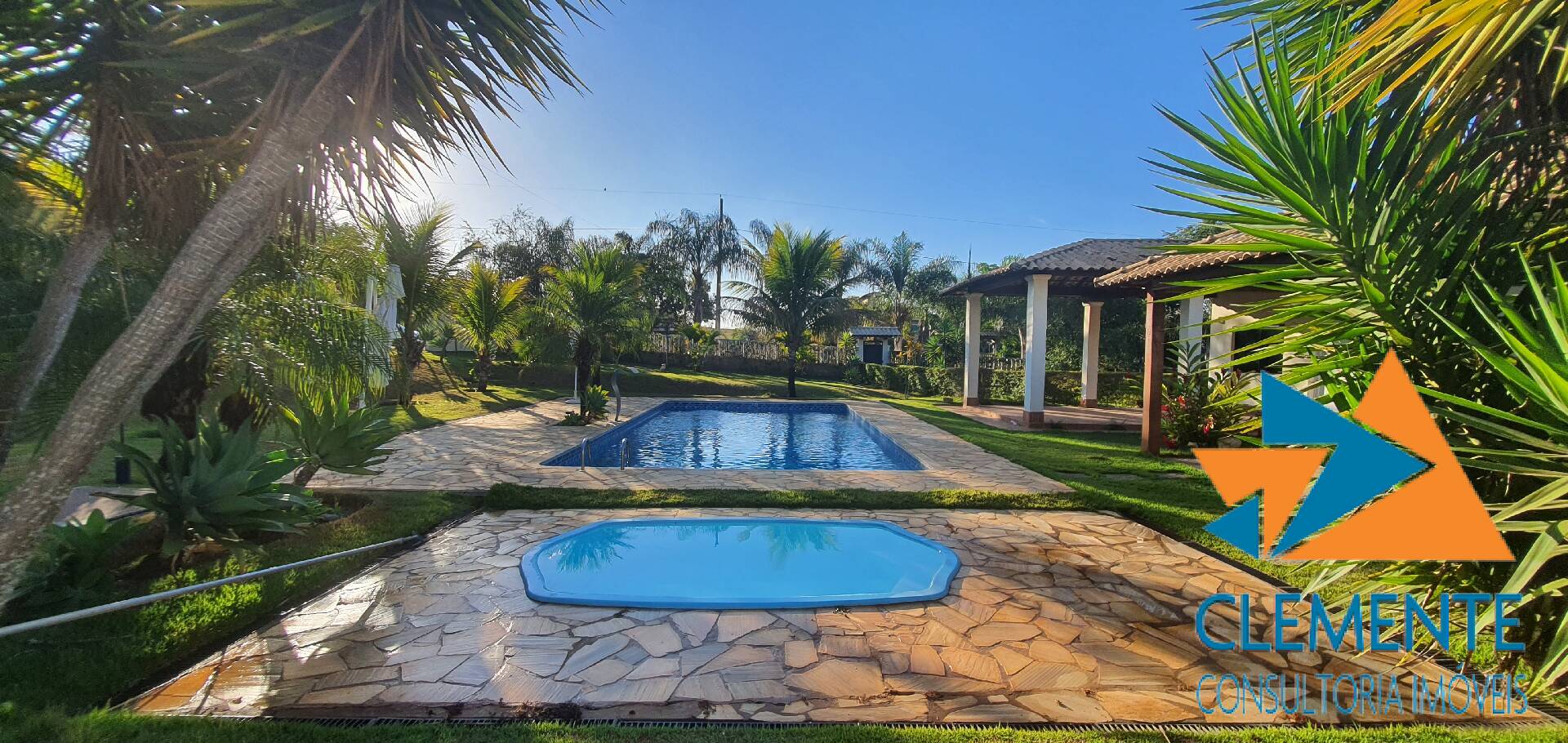 Casa, 8 quartos, 600 m² - Foto 1