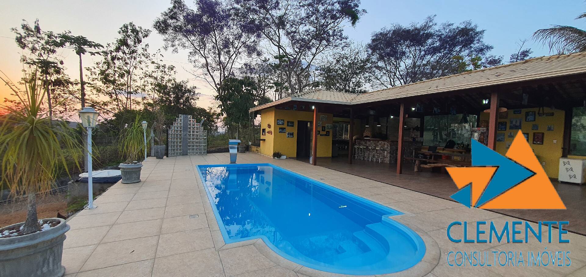 Casa de Condomínio à venda com 6 quartos, 350m² - Foto 5