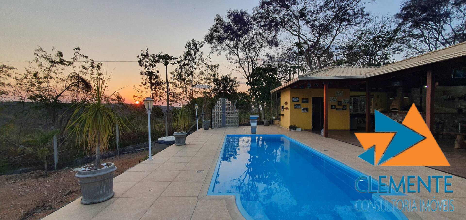 Casa de Condomínio à venda com 6 quartos, 350m² - Foto 6
