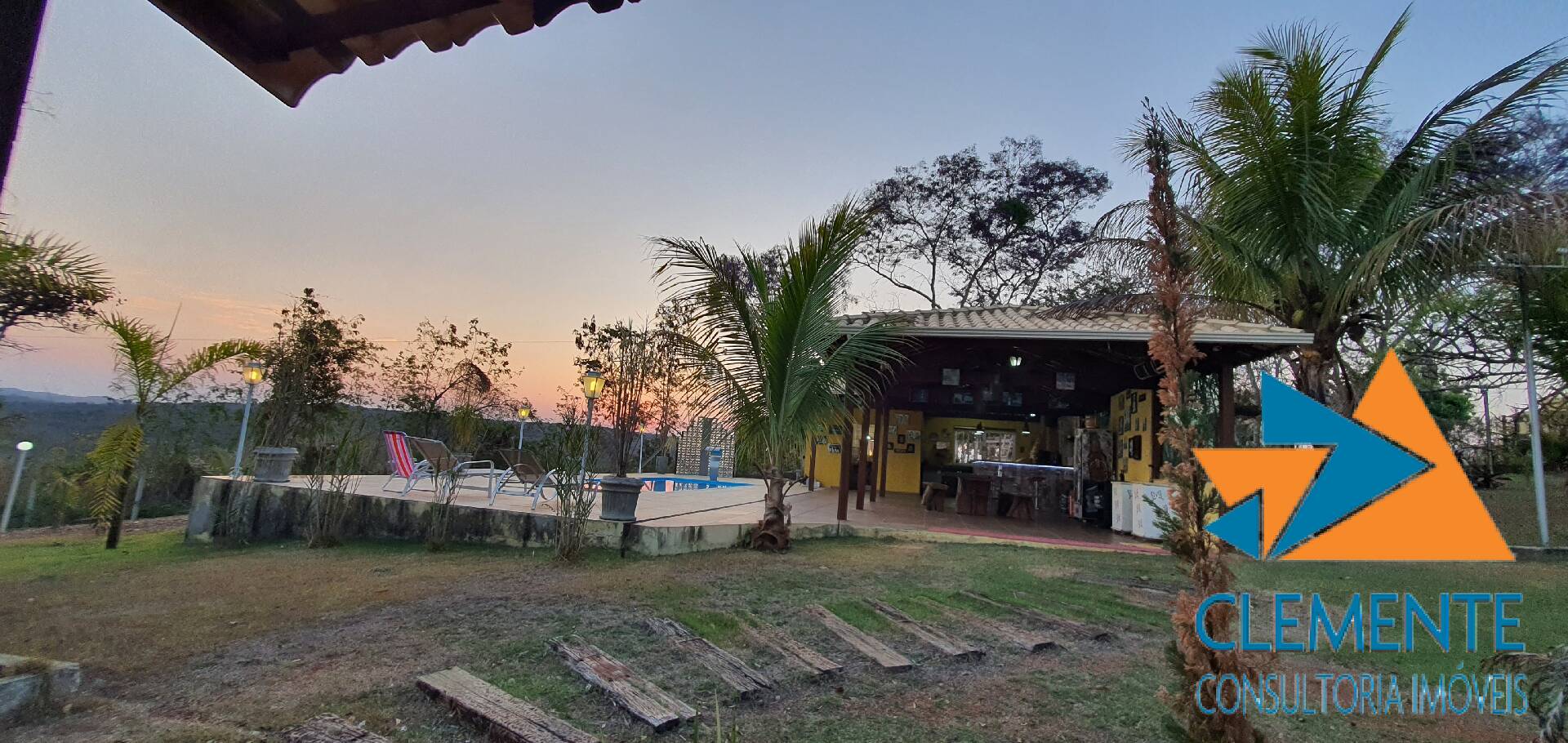 Casa de Condomínio à venda com 6 quartos, 350m² - Foto 25