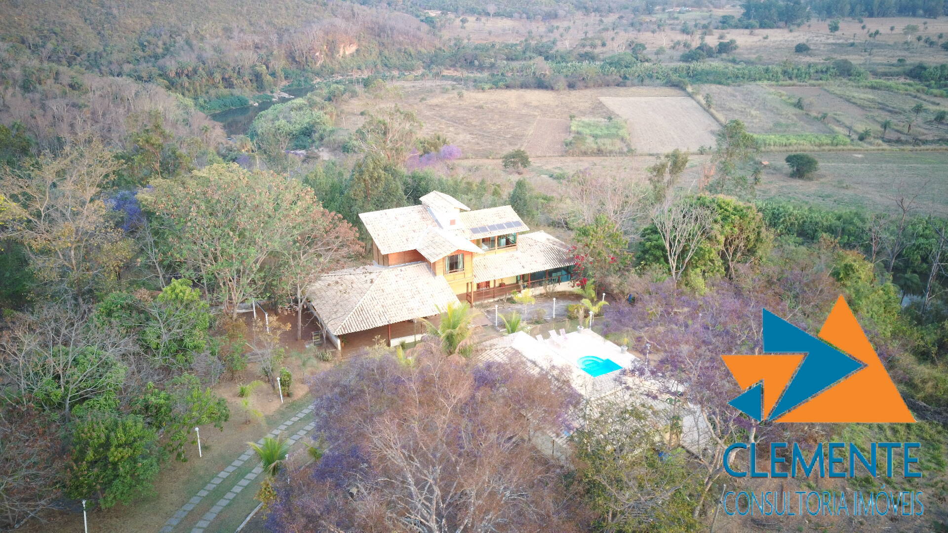 Casa de Condomínio à venda com 6 quartos, 350m² - Foto 45