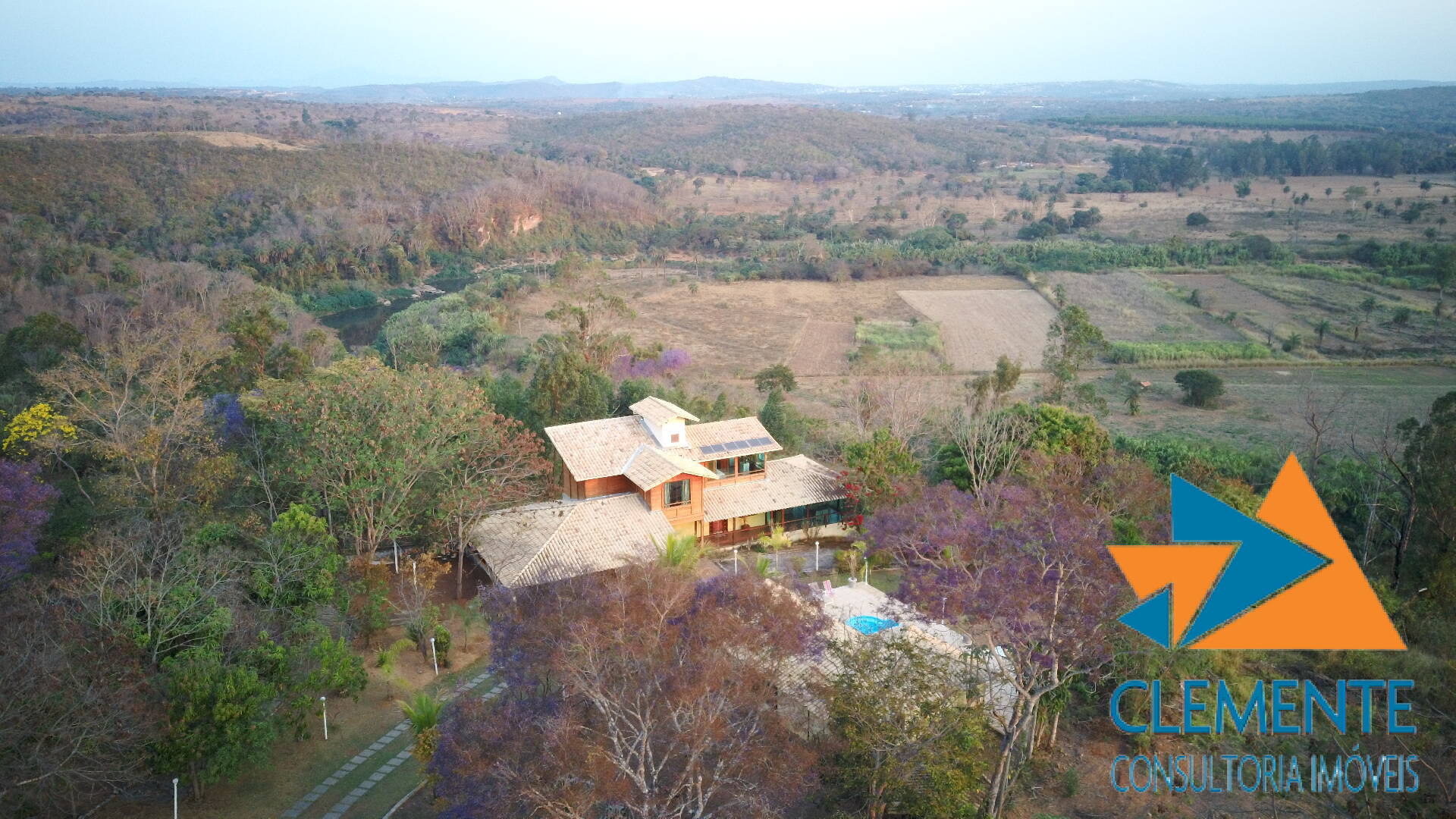 Casa de Condomínio à venda com 6 quartos, 350m² - Foto 46