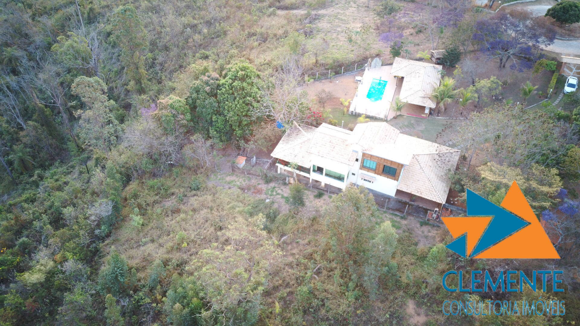 Casa de Condomínio à venda com 6 quartos, 350m² - Foto 47