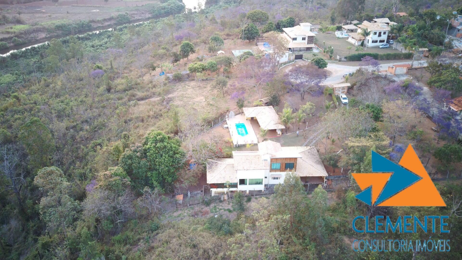 Casa de Condomínio à venda com 6 quartos, 350m² - Foto 48