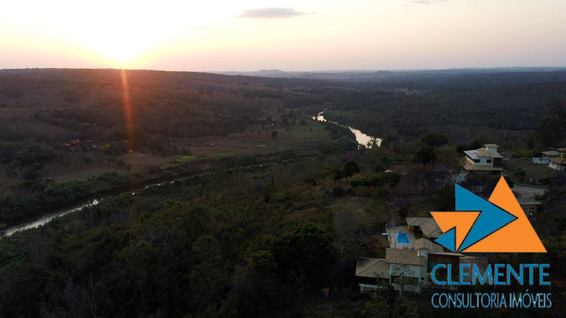 Casa de Condomínio à venda com 6 quartos, 350m² - Foto 49