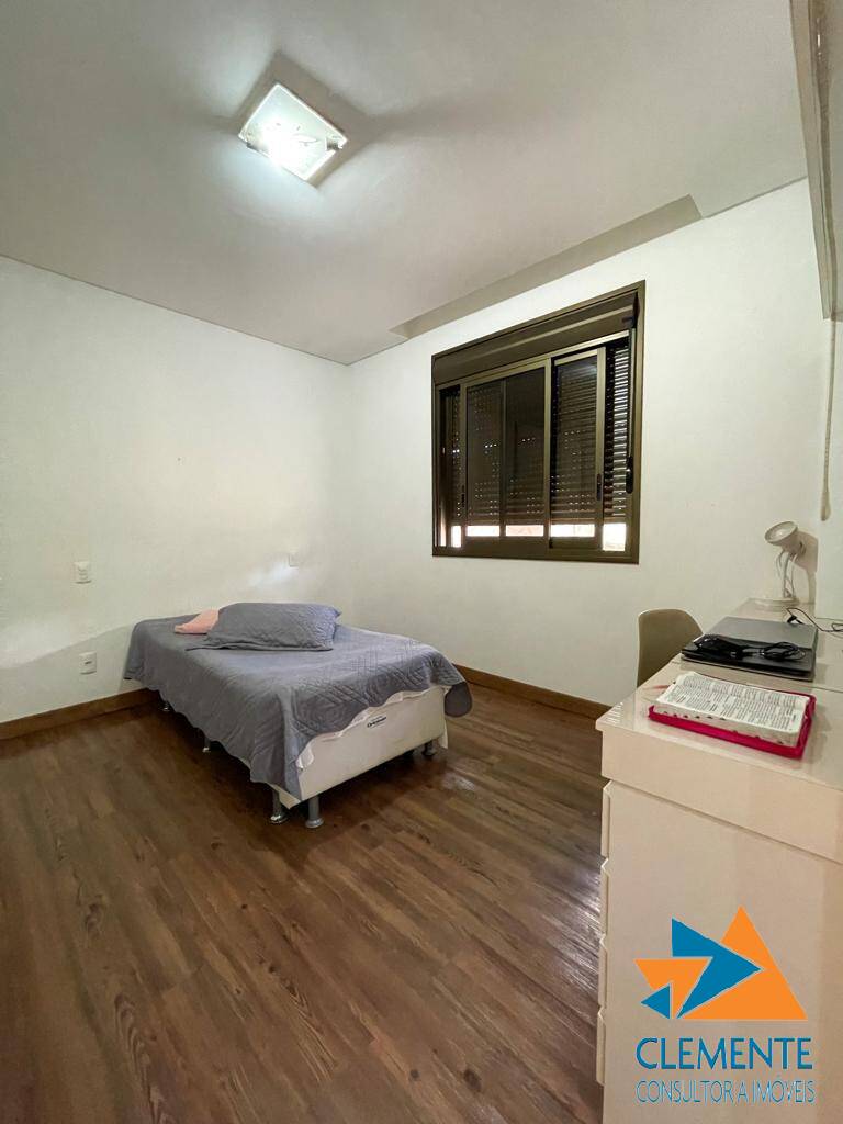 Casa, 4 quartos, 340 m² - Foto 14