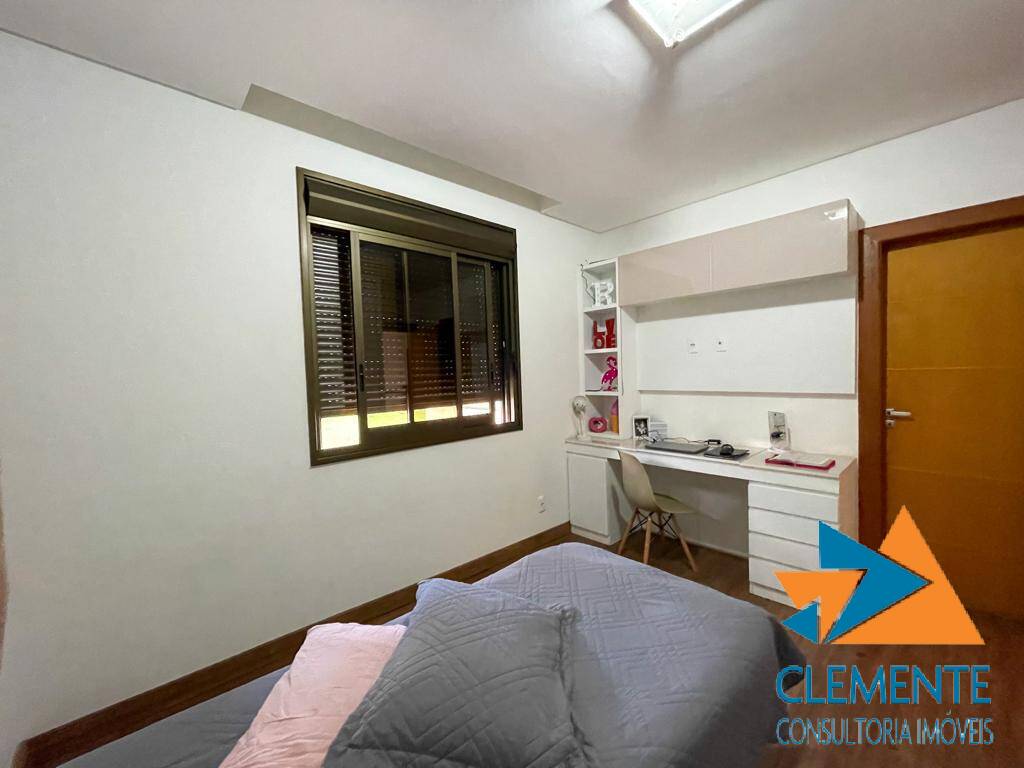 Casa, 4 quartos, 340 m² - Foto 15