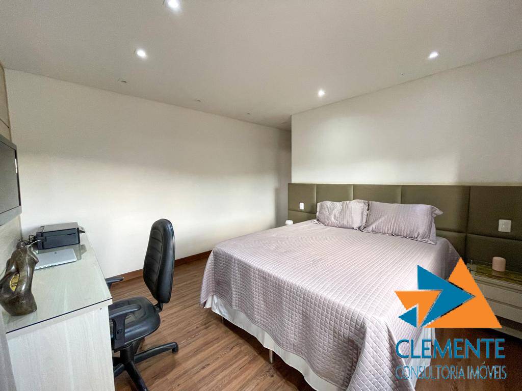 Casa, 4 quartos, 340 m² - Foto 11