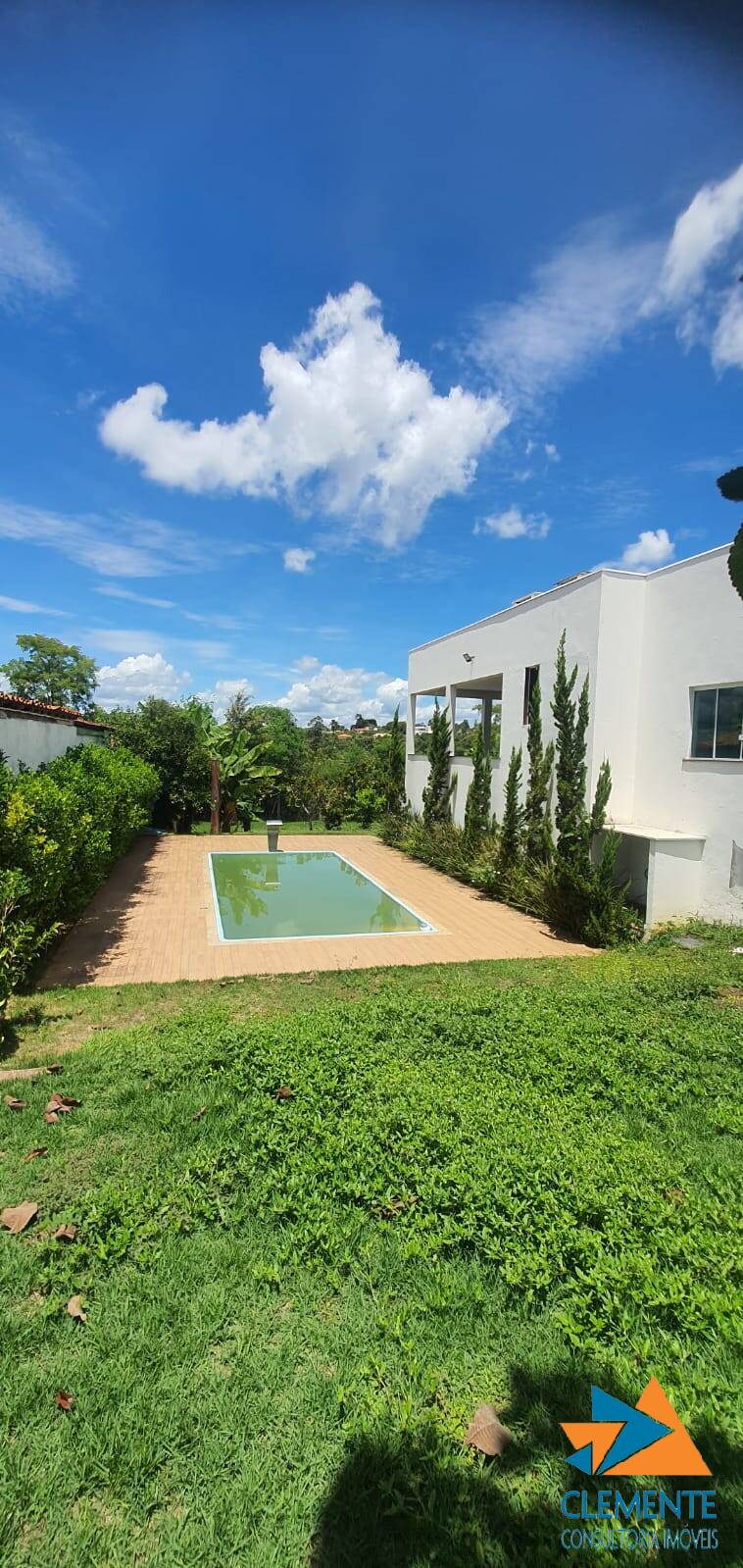 Casa, 3 quartos, 230 m² - Foto 1
