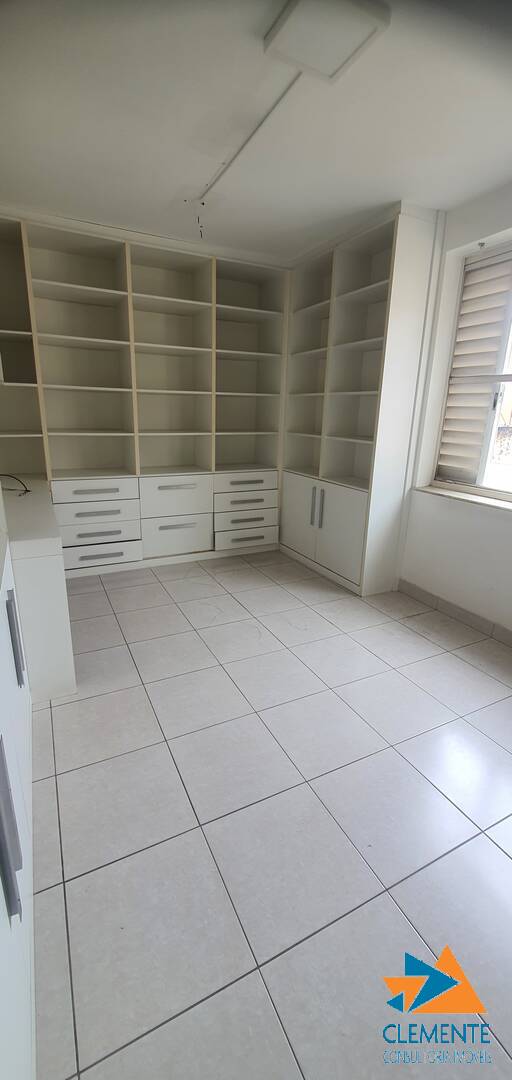 Apartamento à venda com 4 quartos, 190m² - Foto 8