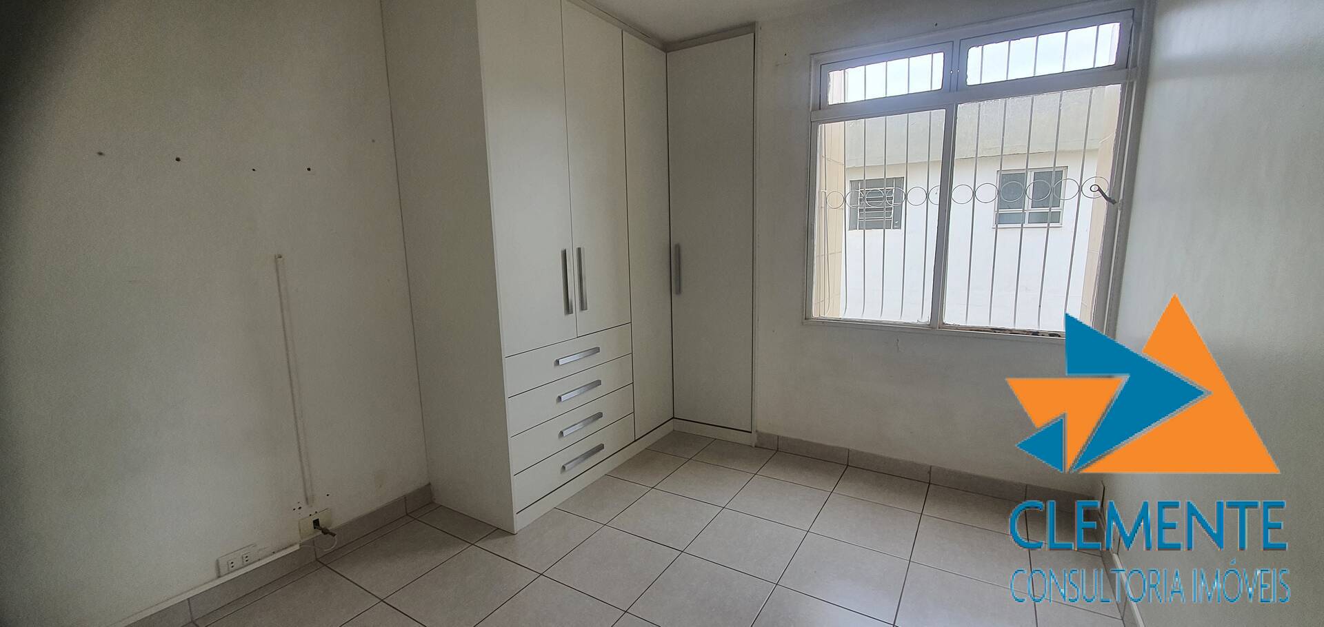 Apartamento à venda com 4 quartos, 190m² - Foto 11
