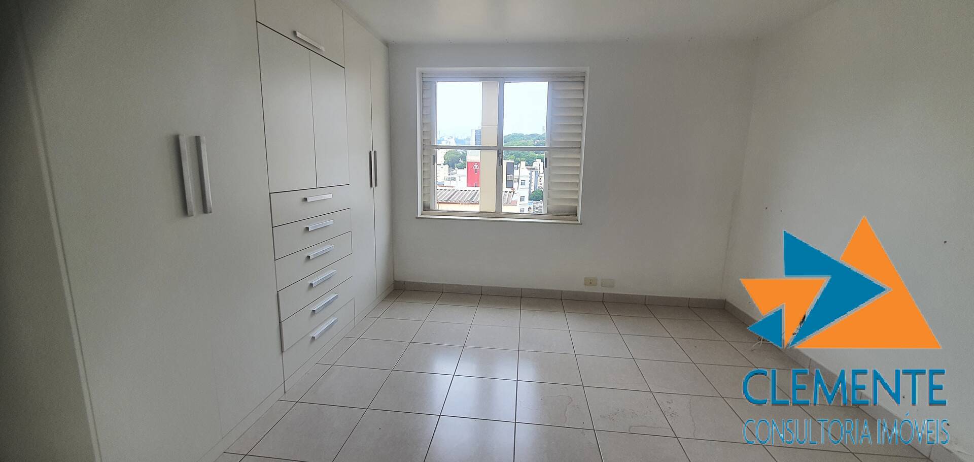 Apartamento à venda com 4 quartos, 190m² - Foto 12