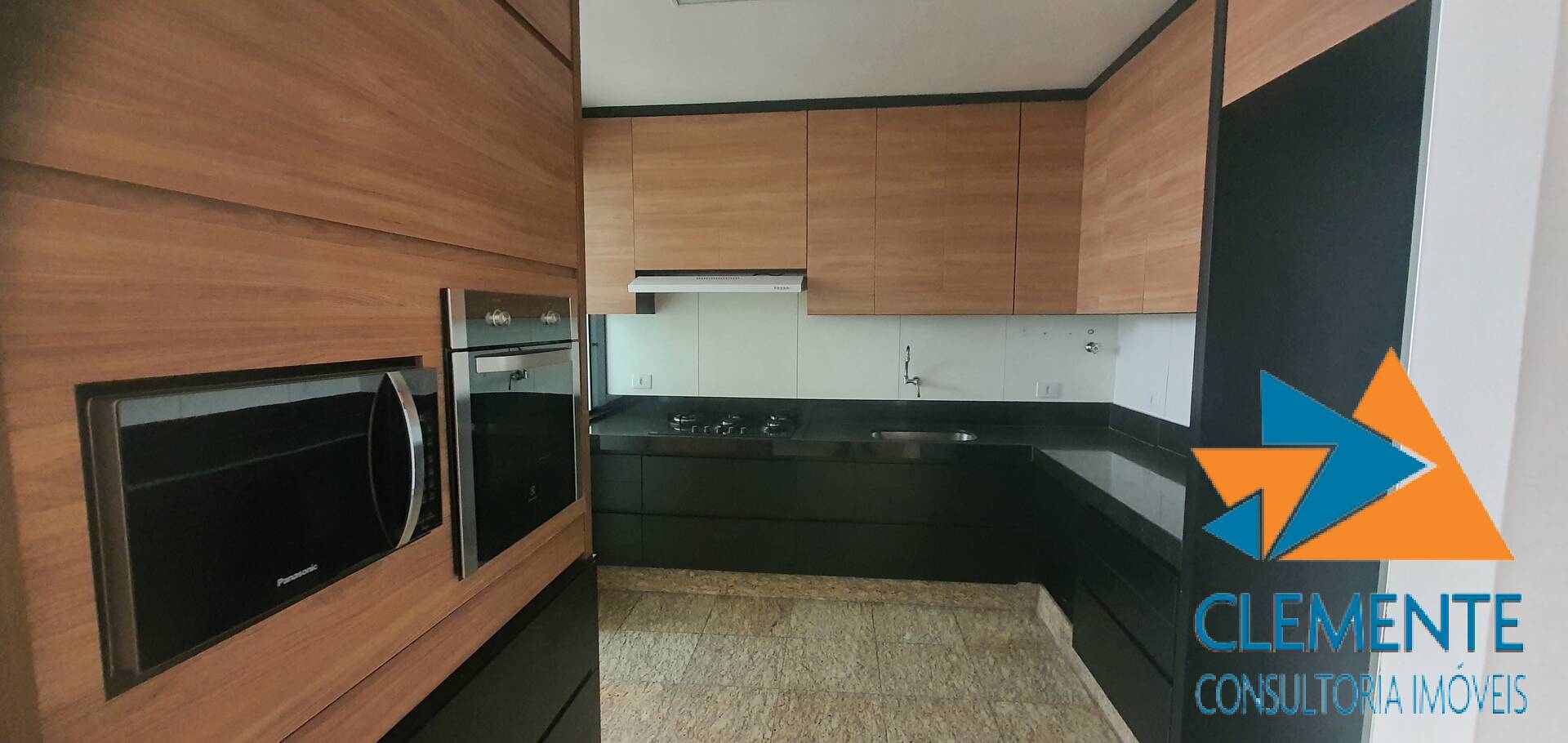 Apartamento à venda com 4 quartos, 190m² - Foto 4