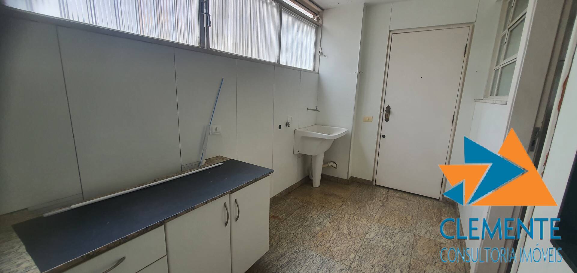 Apartamento à venda com 4 quartos, 190m² - Foto 15