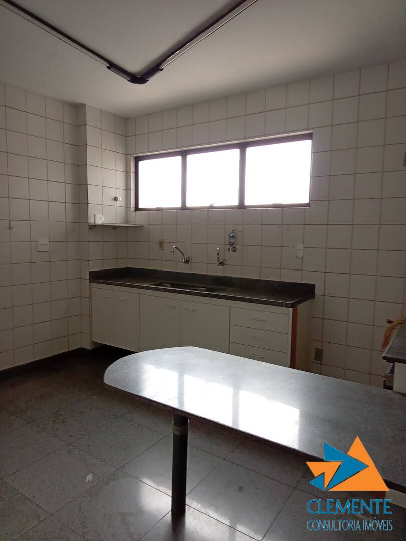 Apartamento, 3 quartos, 200 m² - Foto 4