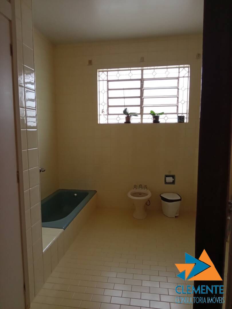Casa, 6 quartos, 310 m² - Foto 11