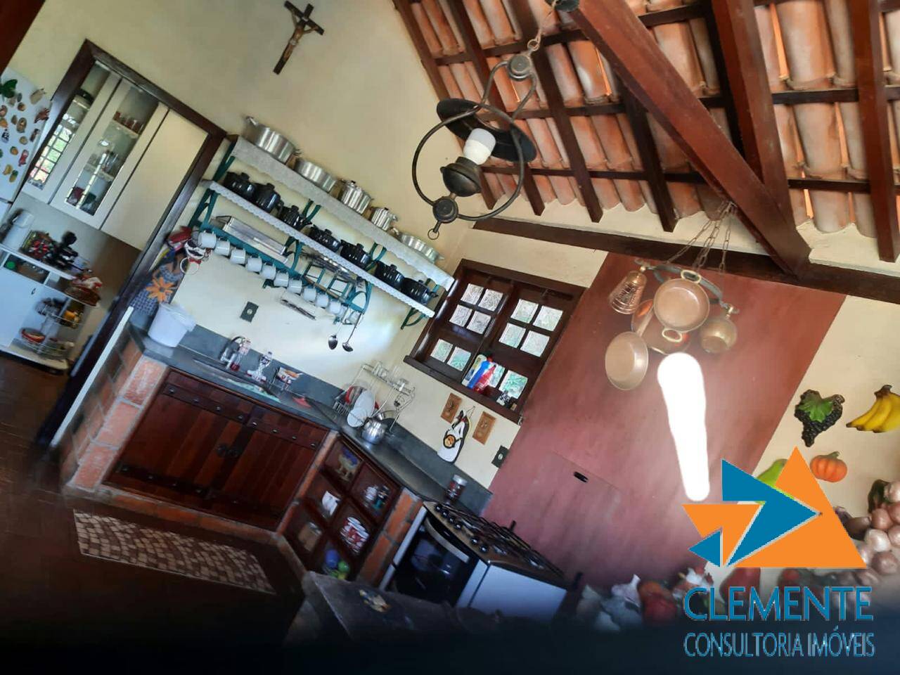 Casa à venda com 3 quartos, 113m² - Foto 8