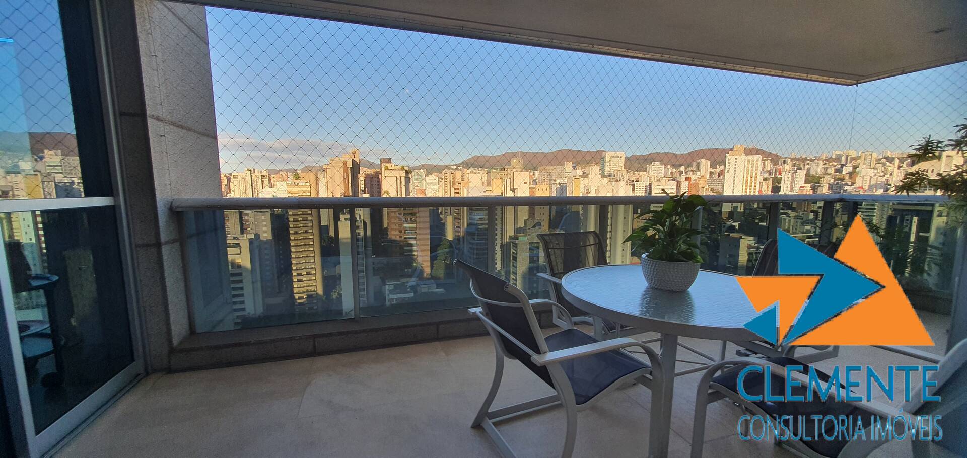 Apartamento, 4 quartos, 209 m² - Foto 1