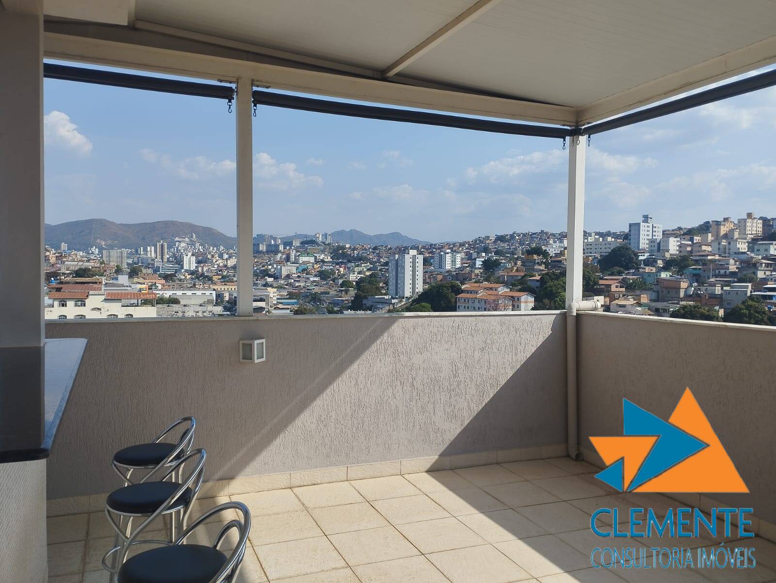 Cobertura à venda com 3 quartos, 160m² - Foto 2