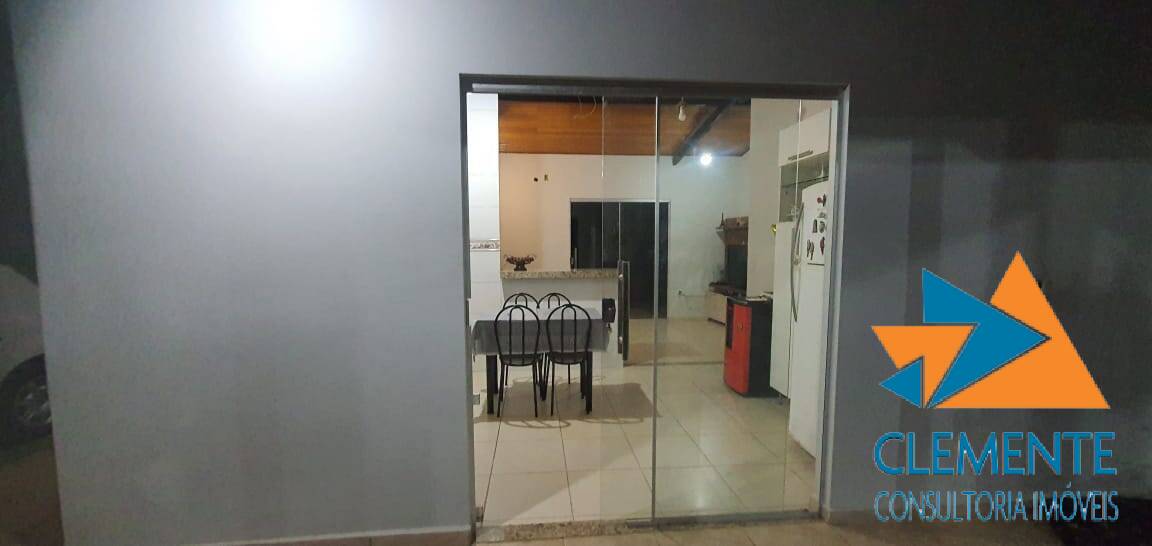 Casa de Condomínio à venda com 4 quartos, 300m² - Foto 17