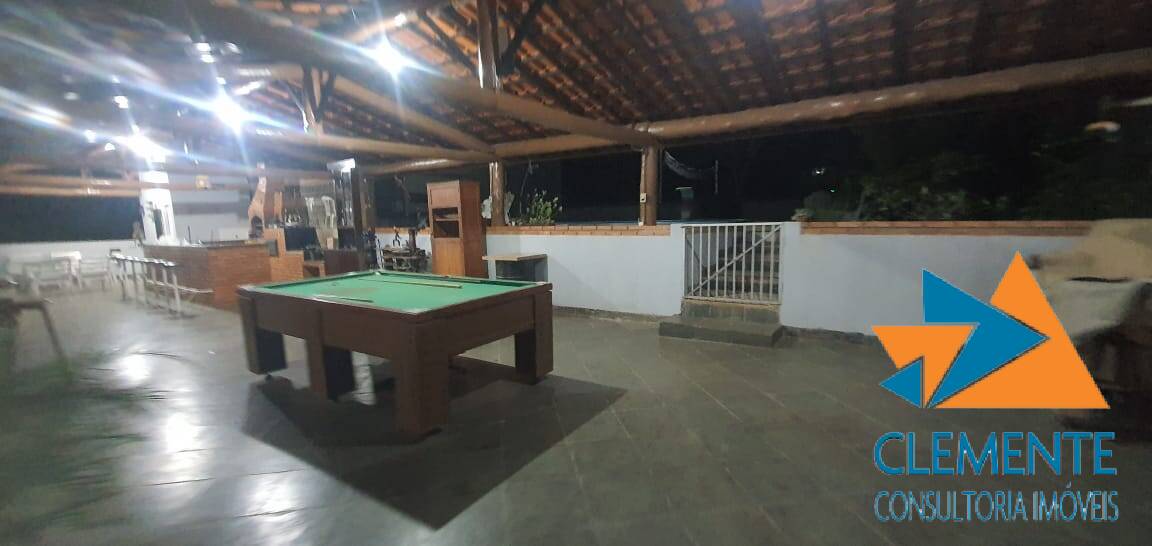 Casa de Condomínio à venda com 4 quartos, 300m² - Foto 3