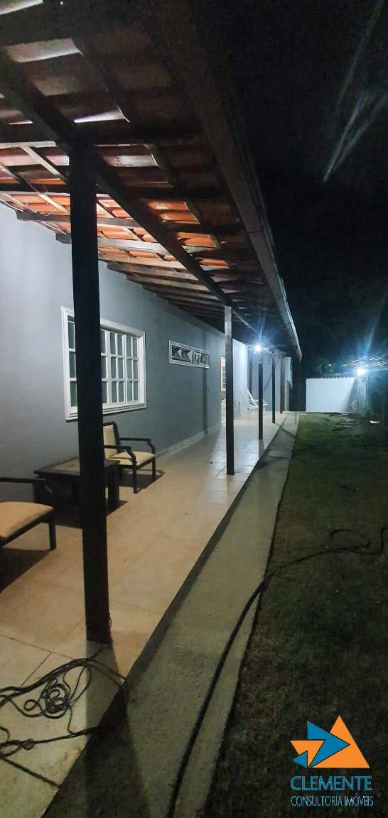 Casa de Condomínio à venda com 4 quartos, 300m² - Foto 4