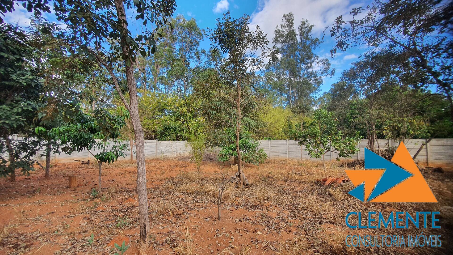 Casa de Condomínio à venda com 4 quartos, 200m² - Foto 38
