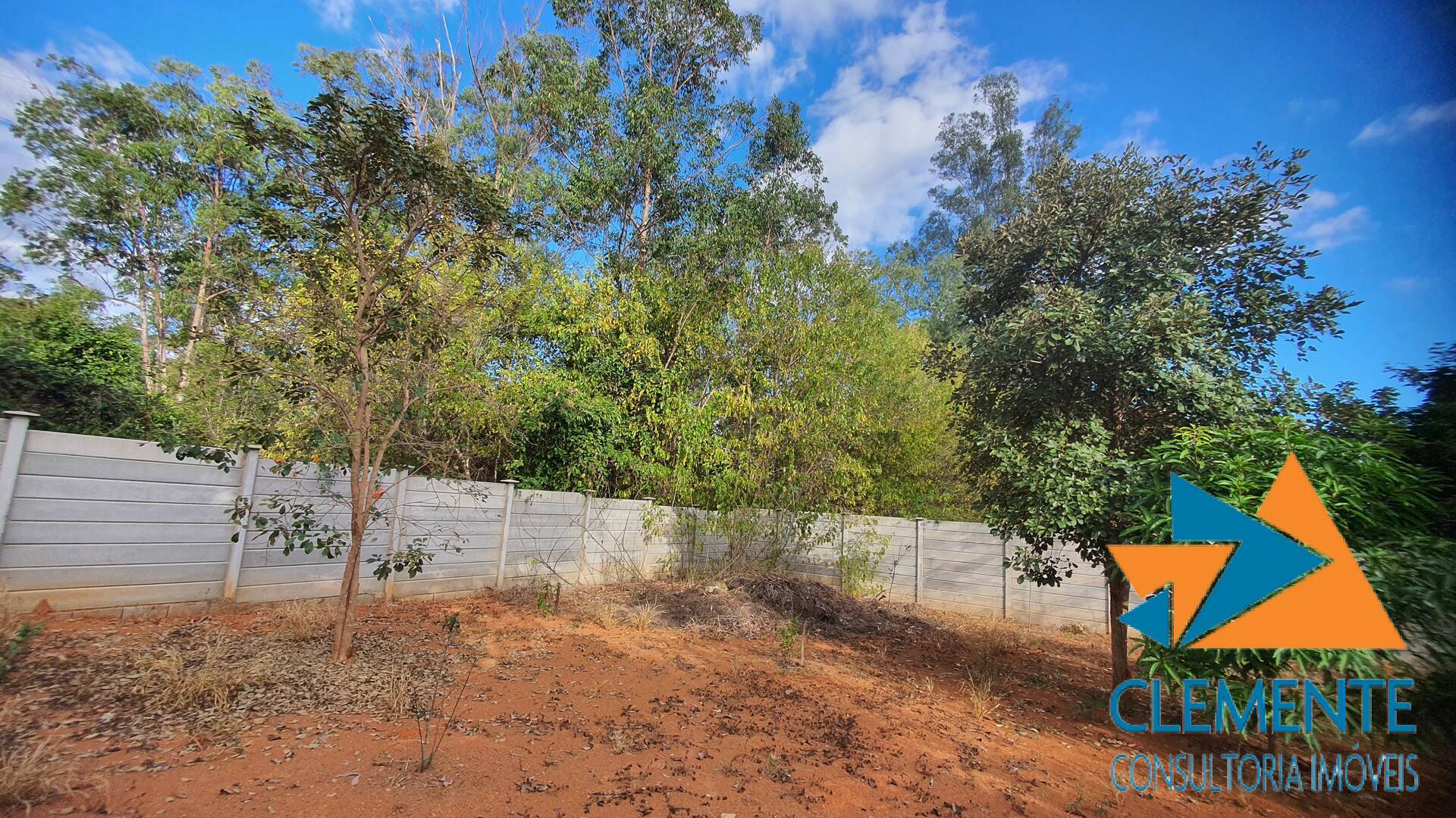 Casa de Condomínio à venda com 4 quartos, 200m² - Foto 39