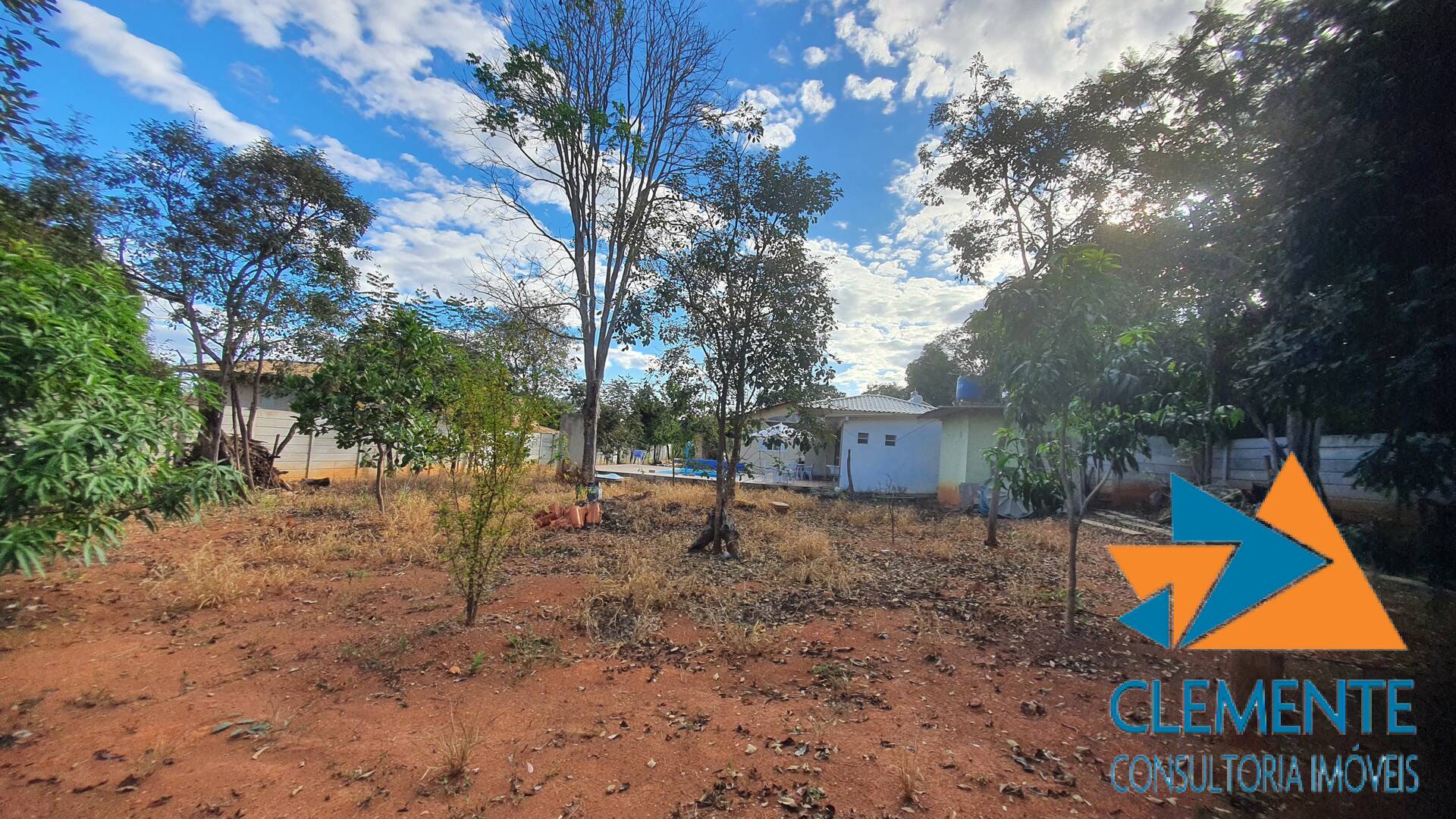 Casa de Condomínio à venda com 4 quartos, 200m² - Foto 36