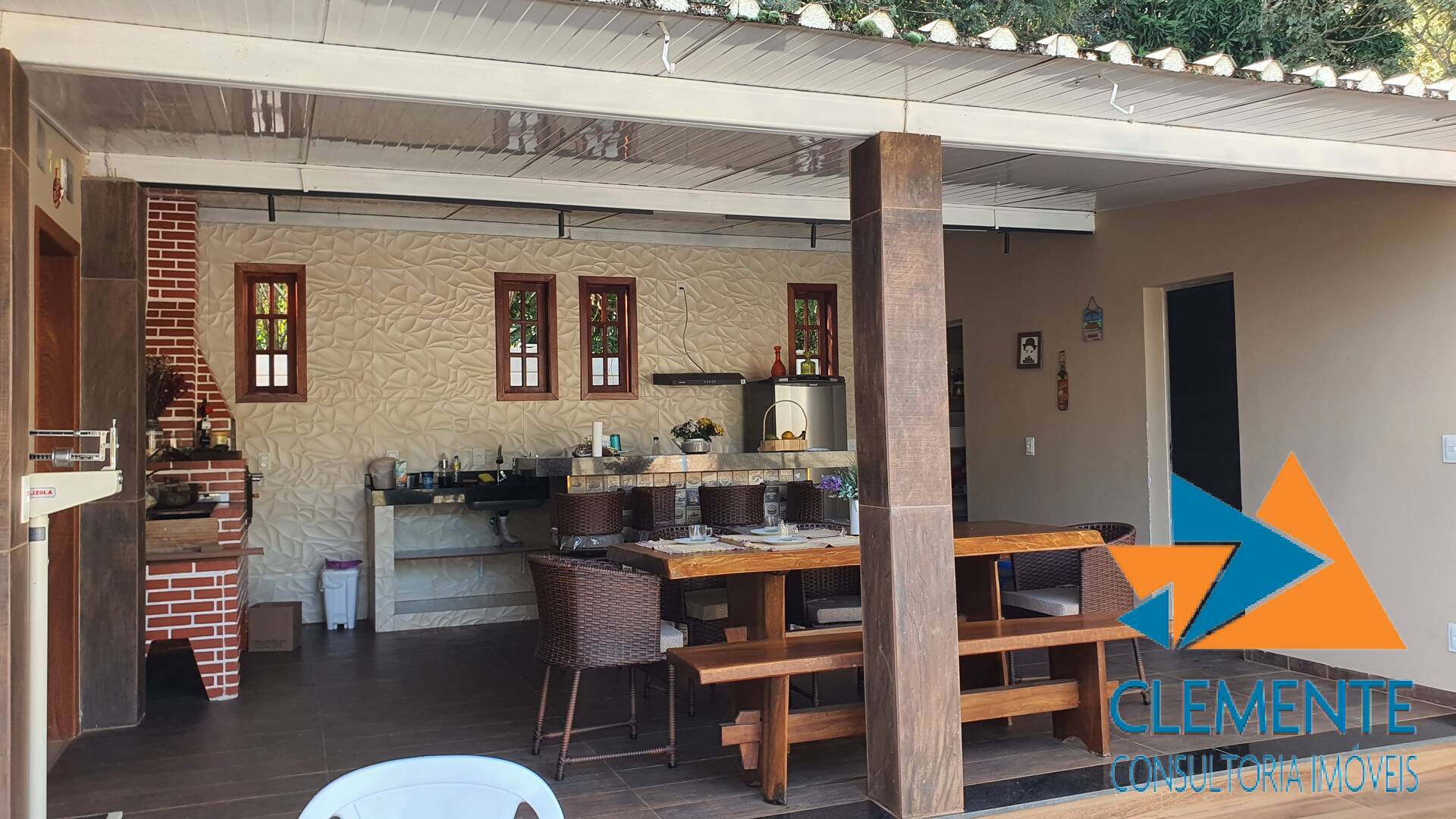 Casa de Condomínio à venda com 4 quartos, 200m² - Foto 6