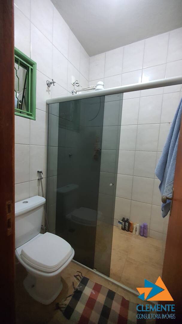 Casa de Condomínio à venda com 4 quartos, 200m² - Foto 31