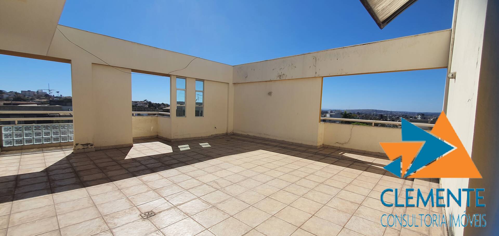 Apartamento à venda com 3 quartos, 99m² - Foto 10
