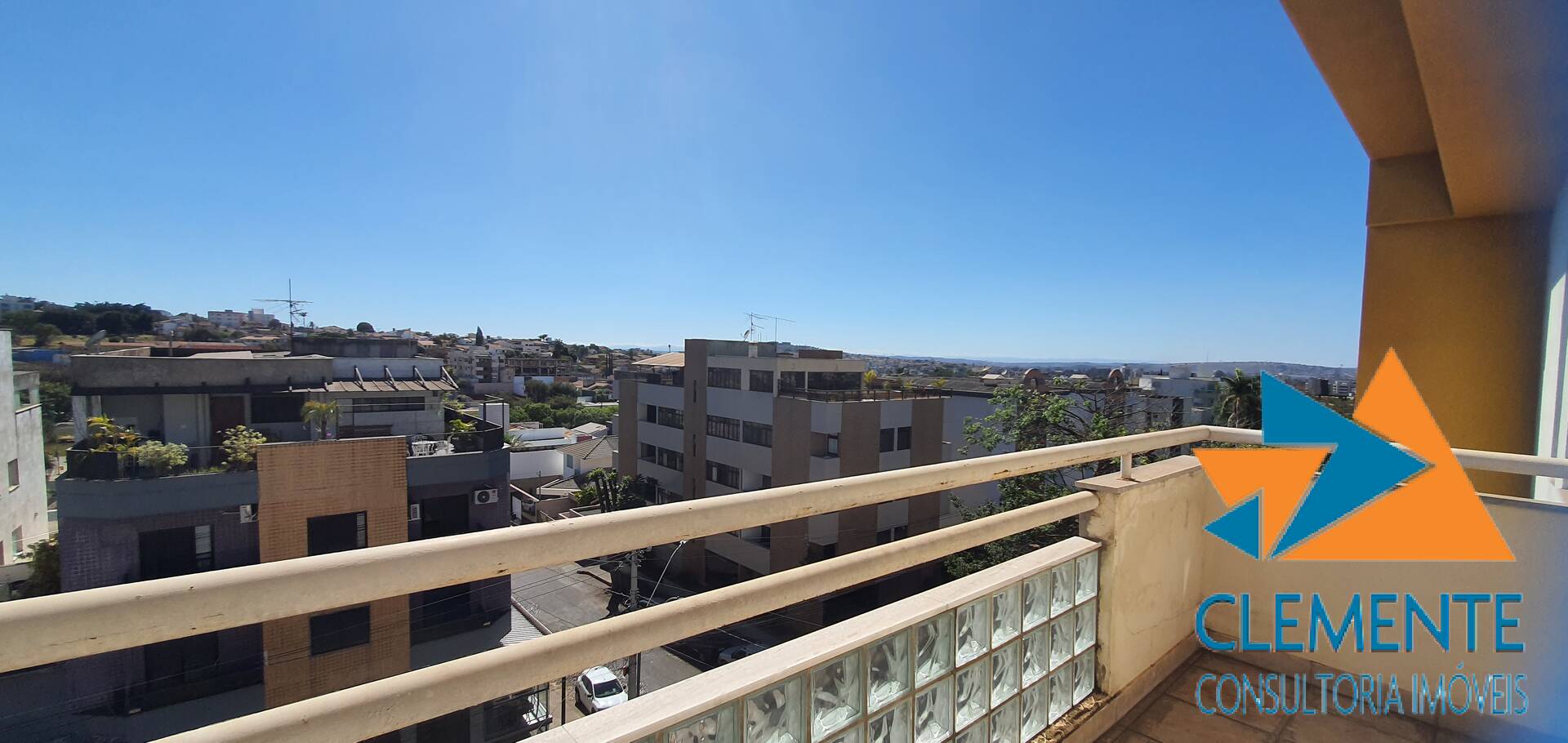 Apartamento à venda com 3 quartos, 99m² - Foto 11