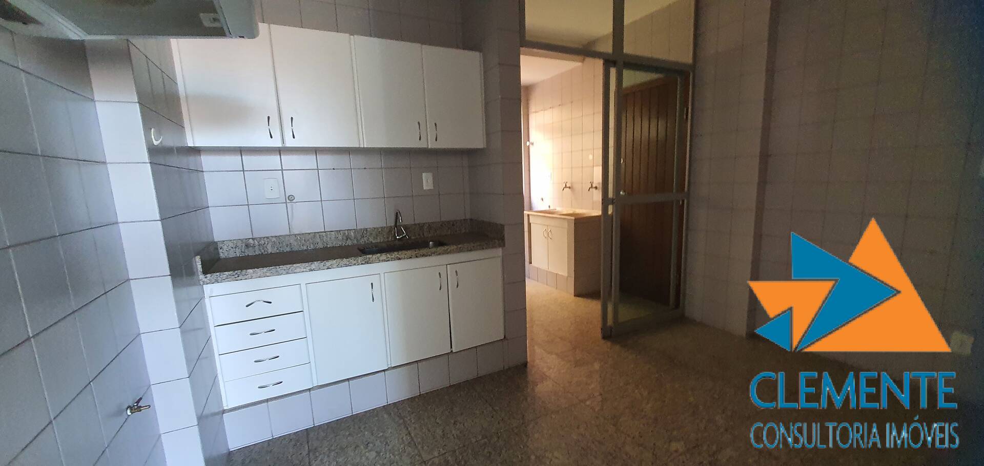Apartamento à venda com 3 quartos, 99m² - Foto 19