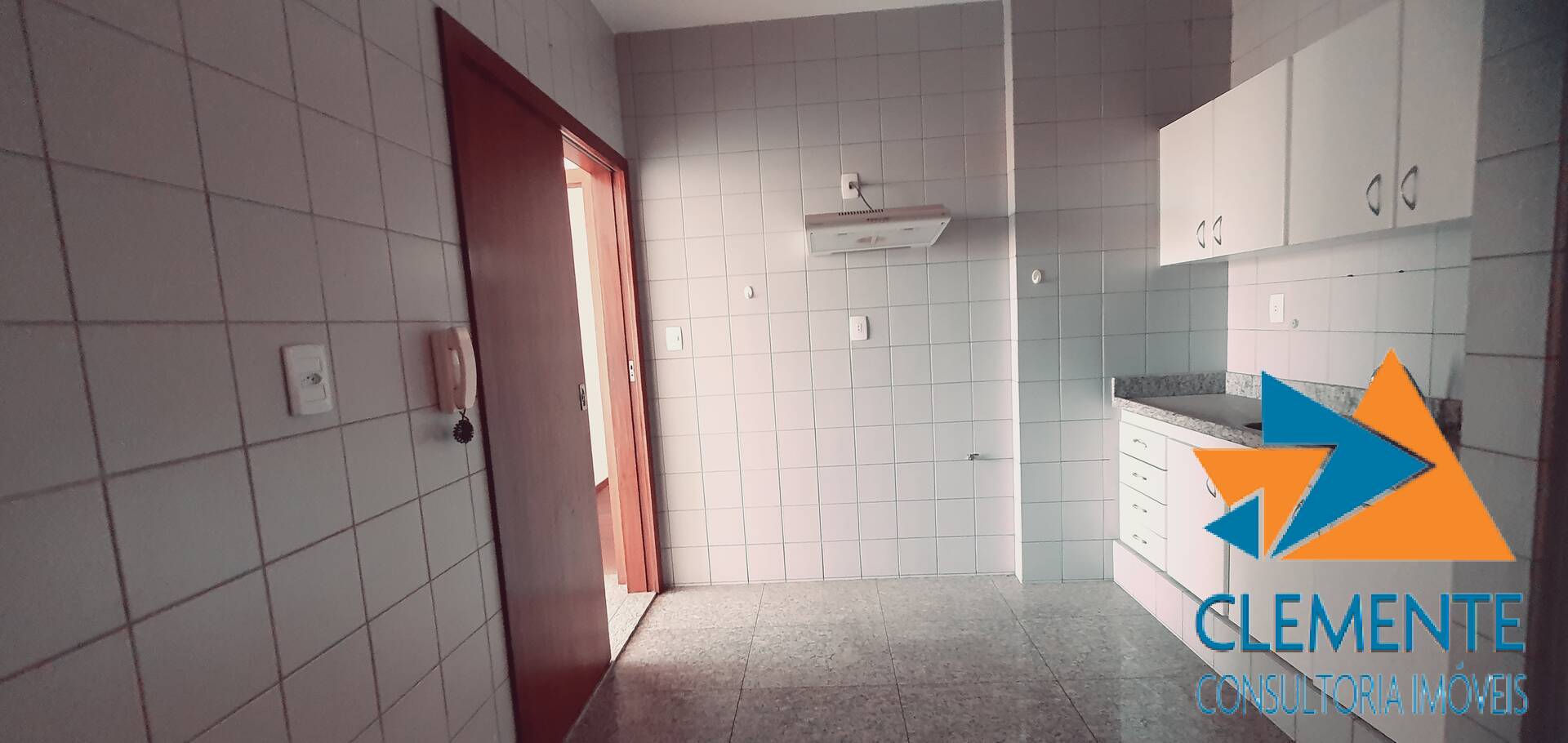 Apartamento à venda com 3 quartos, 99m² - Foto 24