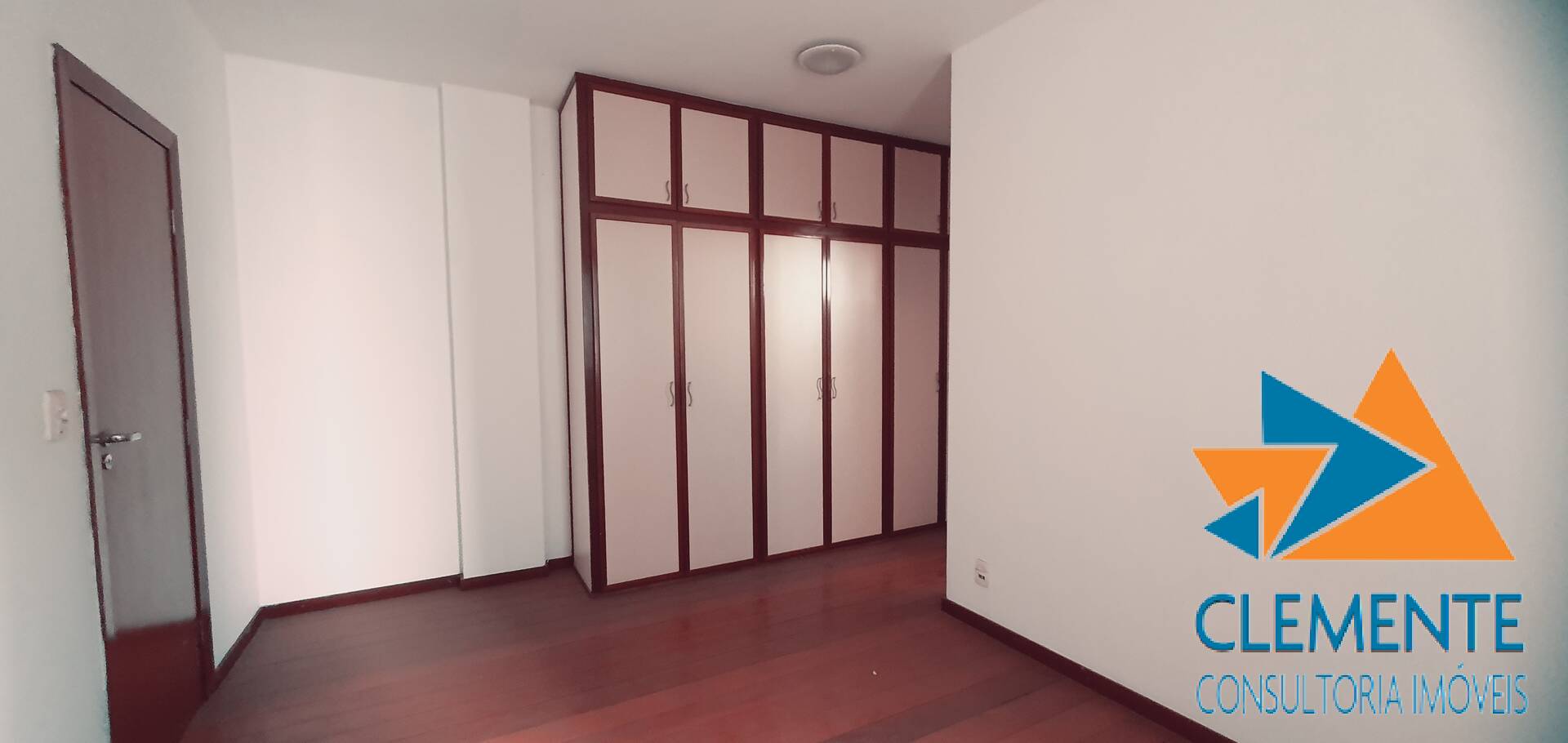 Apartamento à venda com 3 quartos, 99m² - Foto 46