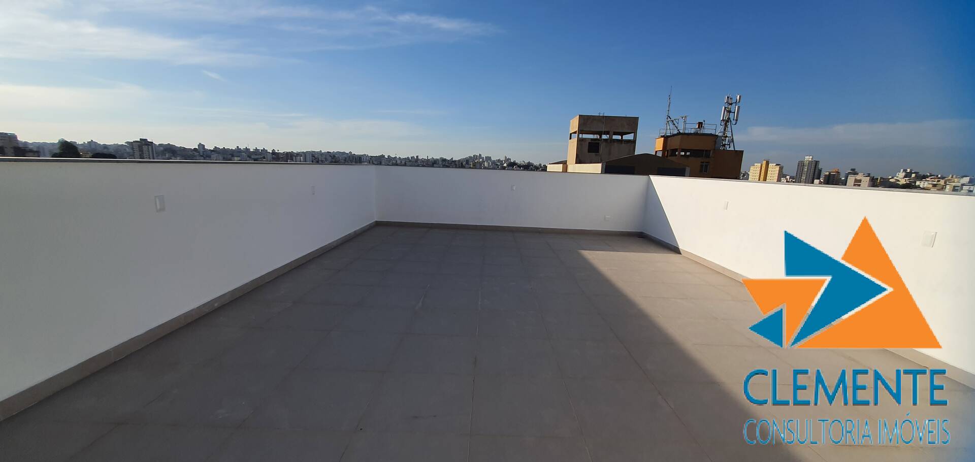 Cobertura, 3 quartos, 166 m² - Foto 2