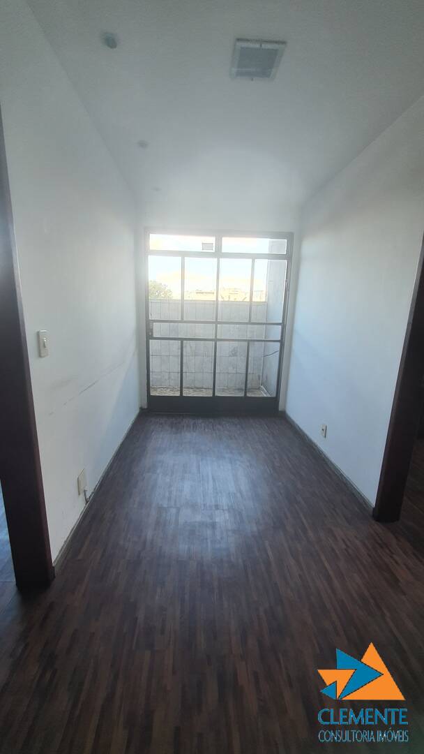 Casa, 4 quartos, 300 m² - Foto 22