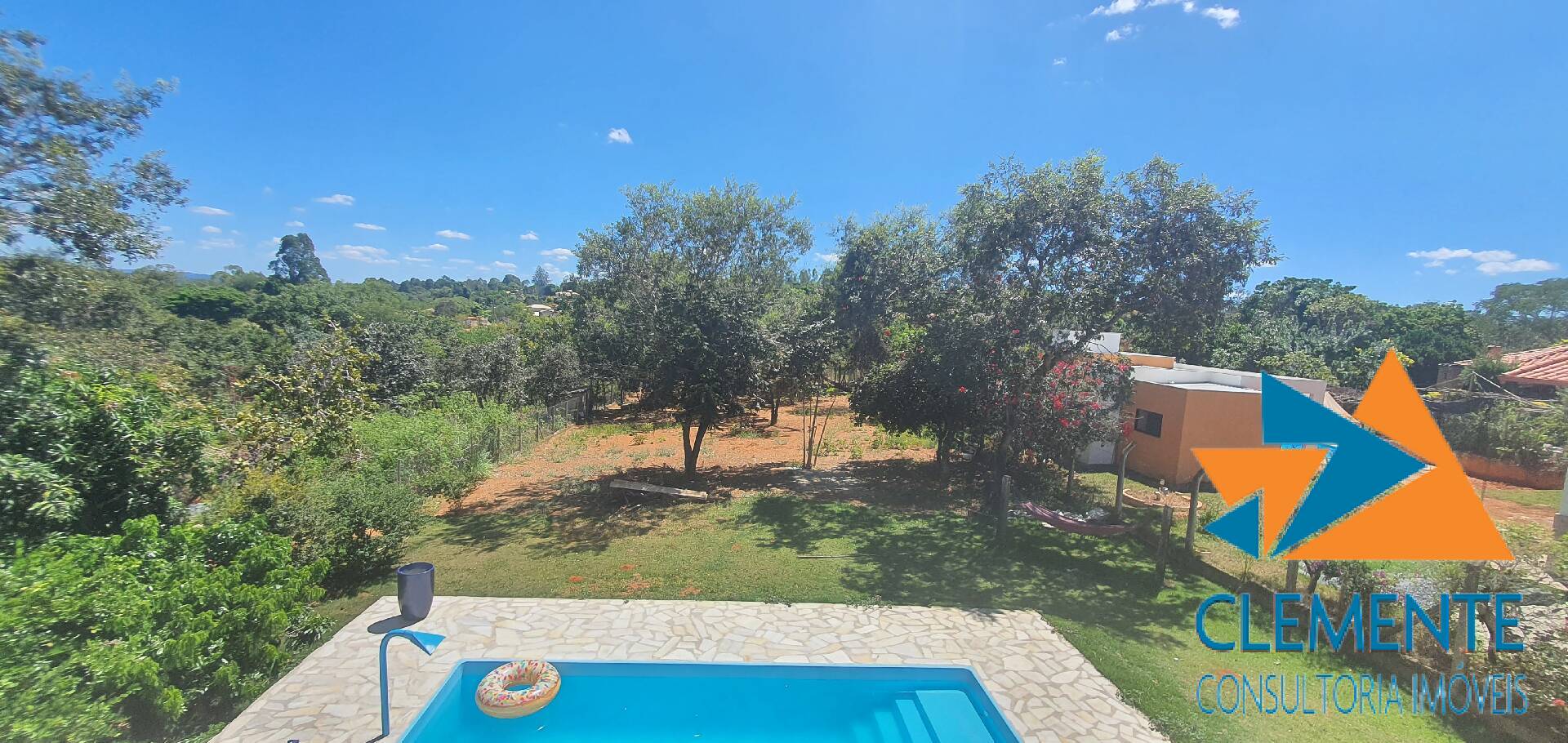 Casa de Condomínio à venda com 3 quartos, 200m² - Foto 4