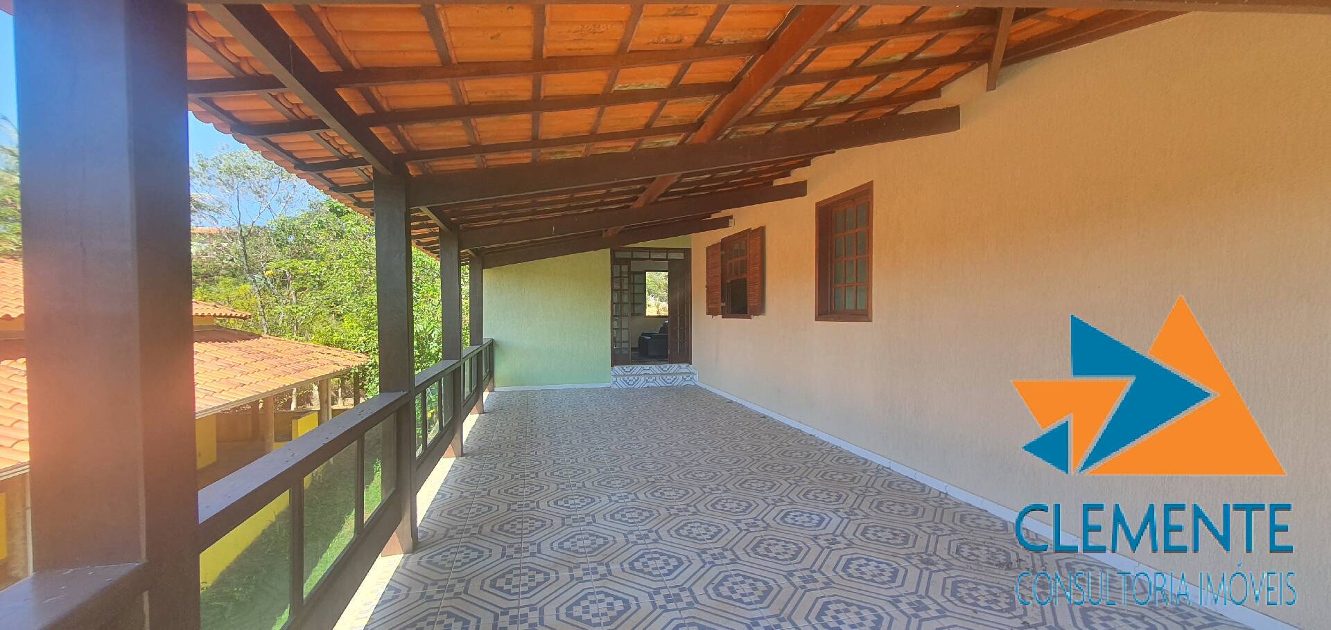Casa de Condomínio à venda com 5 quartos, 420m² - Foto 2