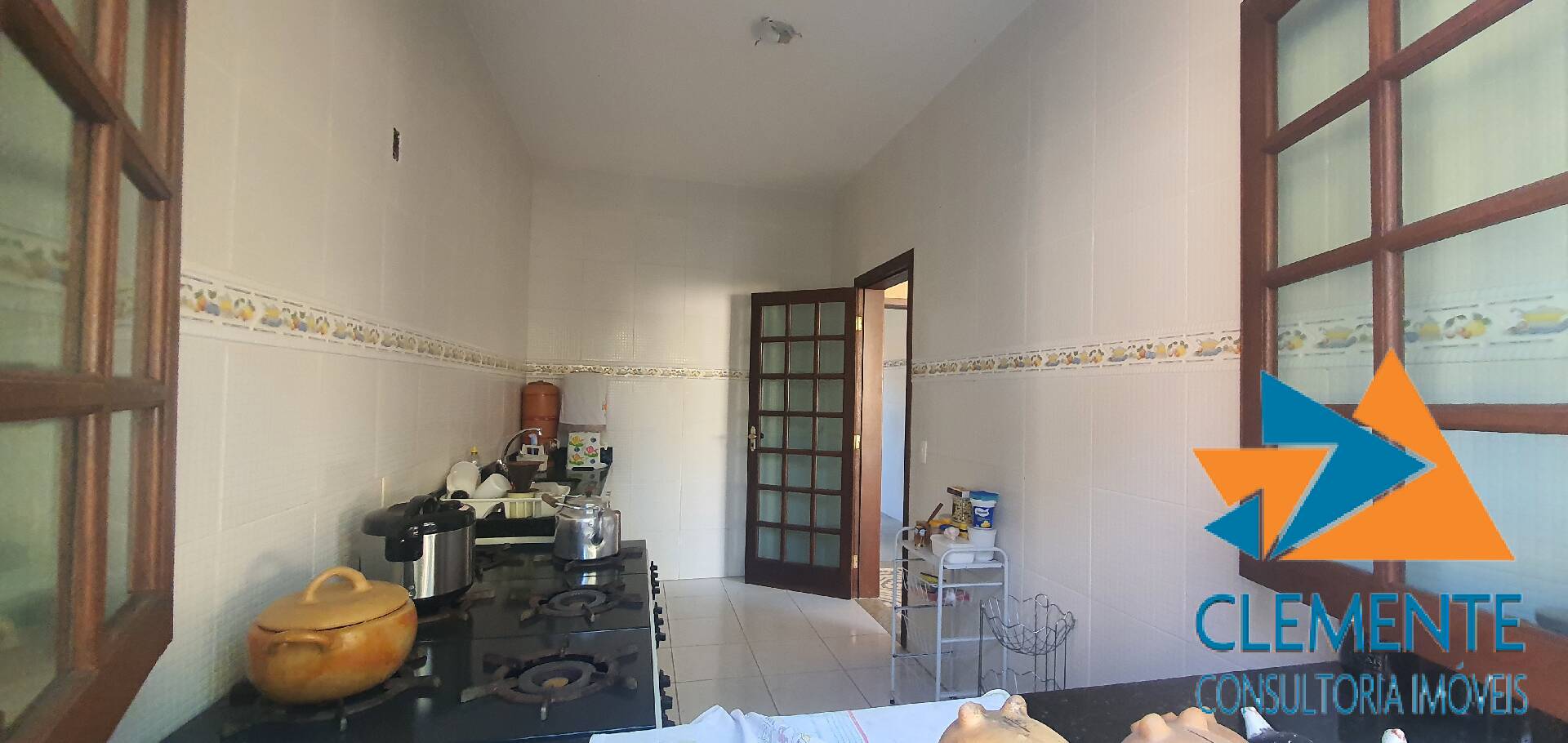 Casa de Condomínio à venda com 5 quartos, 420m² - Foto 29